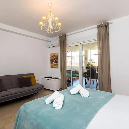 New Royal Torrequebrada Ideal For Families & Groups Apartment